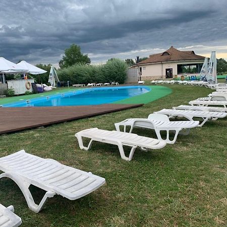 Villa Aventurier Club Rozhny Exterior foto